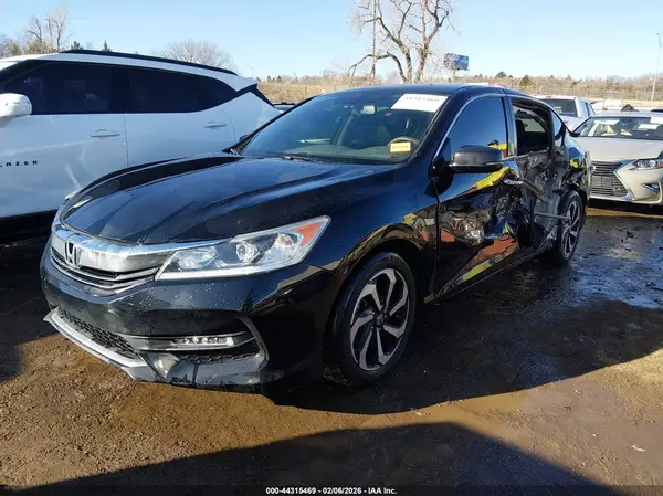 1HGCR2F81HA181564 2017 HONDA ACCORD - Image 2