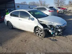1HGCR2F81HA192452 2017 HONDA ACCORD