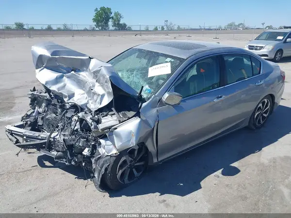 1HGCR2F81HA242069 2017 HONDA ACCORD - Image 2