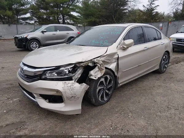 1HGCR2F81HA300410 2017 HONDA ACCORD - Image 2