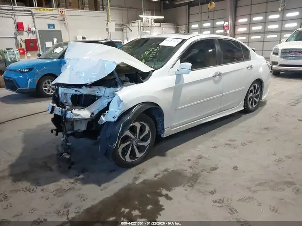 1HGCR2F82GA000471 2016 HONDA ACCORD - Image 2