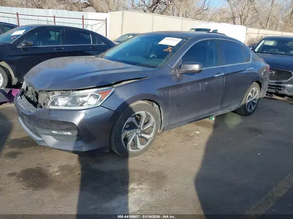 1HGCR2F82GA038718 2016 HONDA ACCORD - Image 2