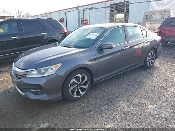 1HGCR2F82GA052165 2016 HONDA ACCORD - Image 2
