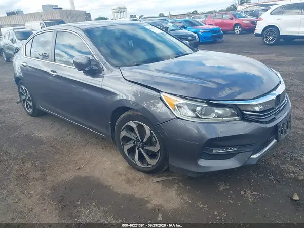 1HGCR2F82GA062050 2016 HONDA ACCORD - Image 1