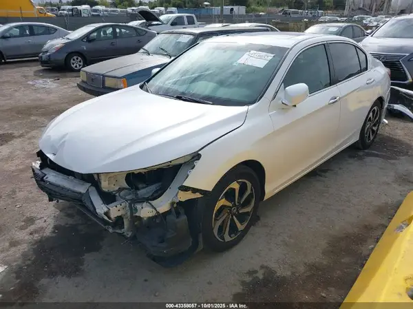 1HGCR2F82GA077048 2016 HONDA ACCORD - Image 2