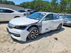 1HGCR2F82GA081830 2016 HONDA ACCORD