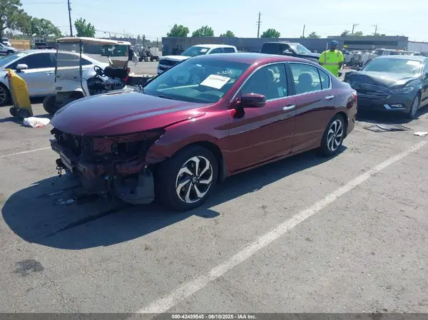 1HGCR2F82GA083268 2016 HONDA ACCORD - Image 2