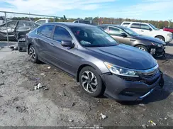 1HGCR2F82GA118939 2016 HONDA ACCORD