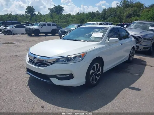 1HGCR2F82GA130993 2016 HONDA ACCORD - Image 2