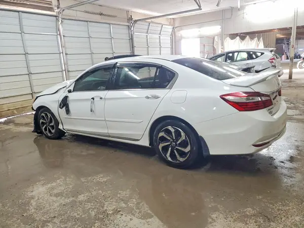 1HGCR2F82GA161435 2016 HONDA ACCORD - Image 2