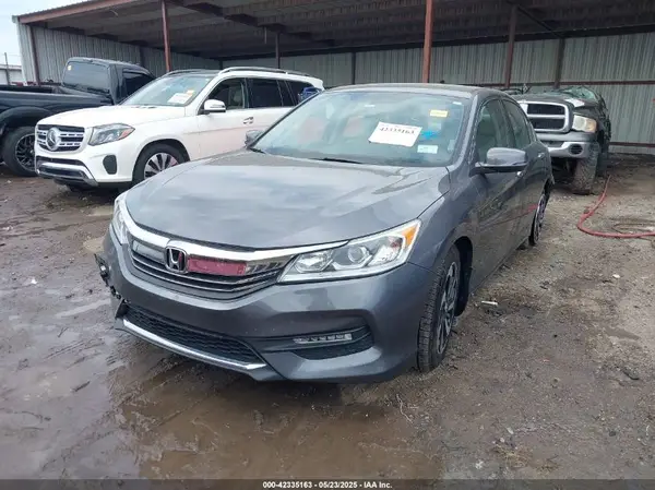 1HGCR2F82GA207250 2016 HONDA ACCORD - Image 2