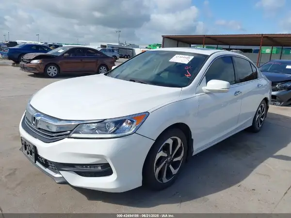 1HGCR2F82GA216174 2016 HONDA ACCORD - Image 2