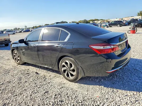 1HGCR2F82HA094689 2017 HONDA ACCORD - Image 2