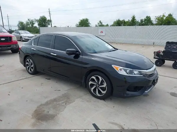 1HGCR2F82HA101883 2017 HONDA ACCORD - Image 1