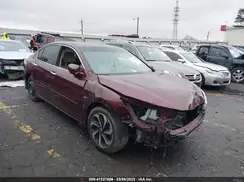 1HGCR2F82HA120353 2017 HONDA ACCORD