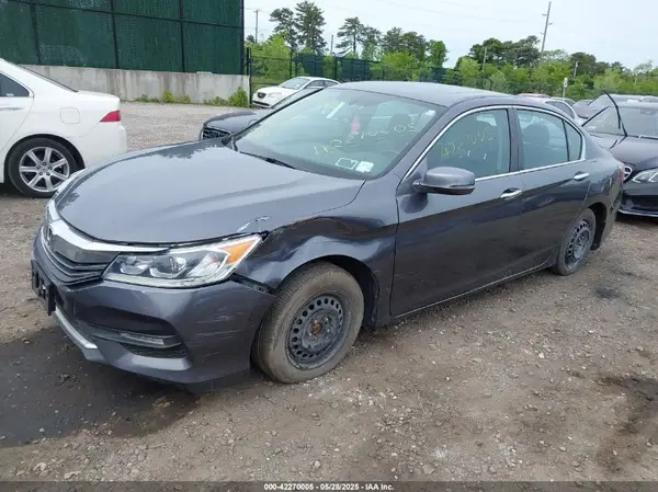 1HGCR2F82HA131496 2017 HONDA ACCORD - Image 2