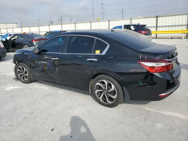 1HGCR2F82HA139047 2017 HONDA ACCORD - Image 2