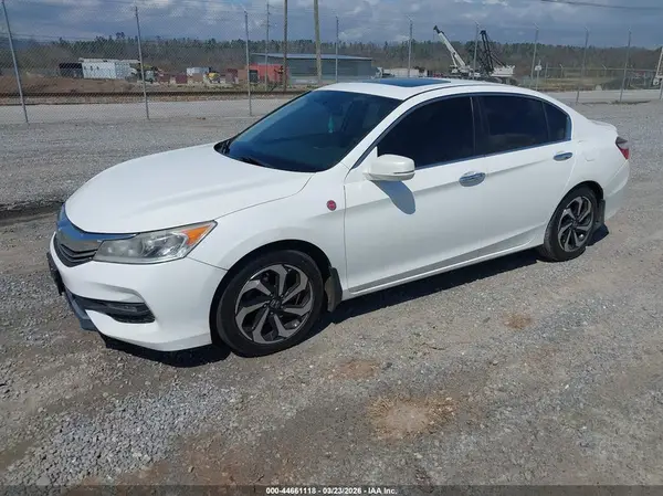 1HGCR2F82HA142384 2017 HONDA ACCORD - Image 2