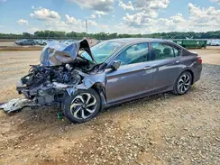 1HGCR2F82HA152008 2017 HONDA ACCORD