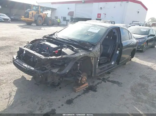 1HGCR2F82HA154647 2017 HONDA ACCORD - Image 2