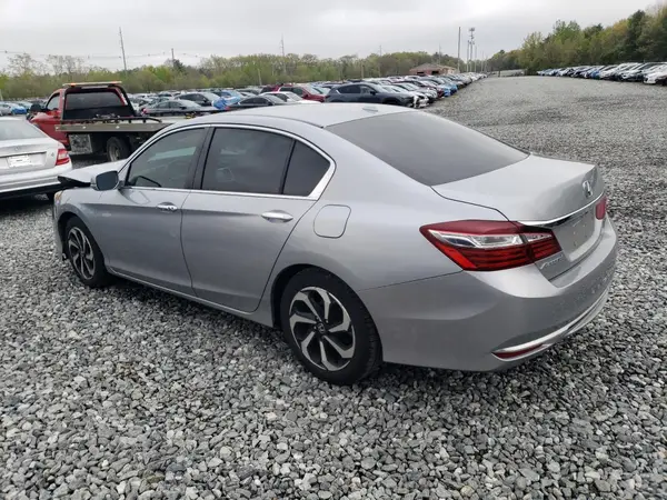1HGCR2F82HA165793 2017 HONDA ACCORD - Image 2