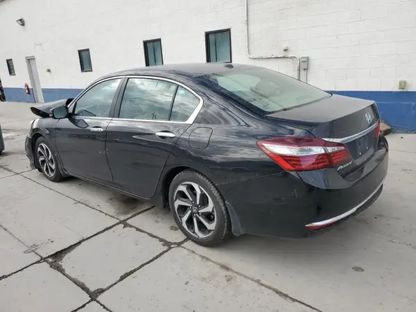 1HGCR2F82HA185753 2017 HONDA ACCORD - Image 2