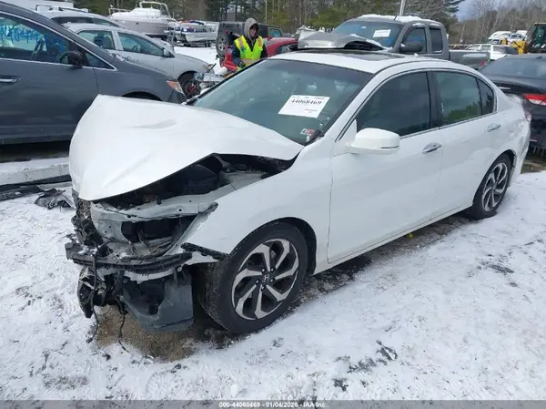 1HGCR2F82HA189348 2017 HONDA ACCORD - Image 2