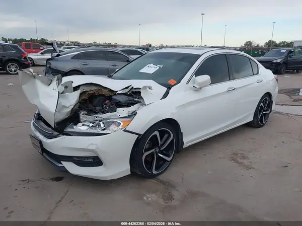 1HGCR2F82HA189351 2017 HONDA ACCORD - Image 2
