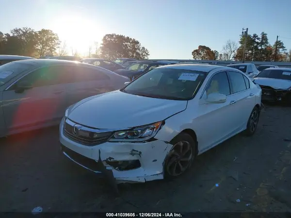 1HGCR2F82HA209372 2017 HONDA ACCORD - Image 2