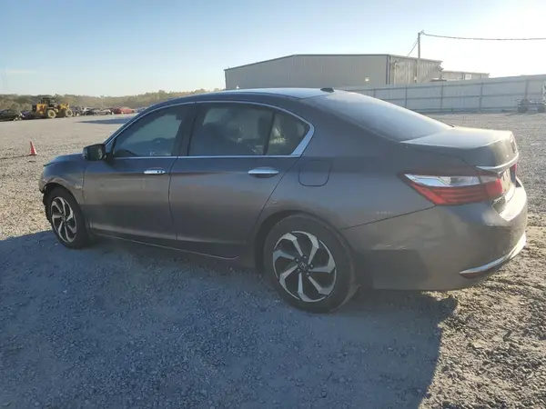 1HGCR2F82HA228570 2017 HONDA ACCORD - Image 2