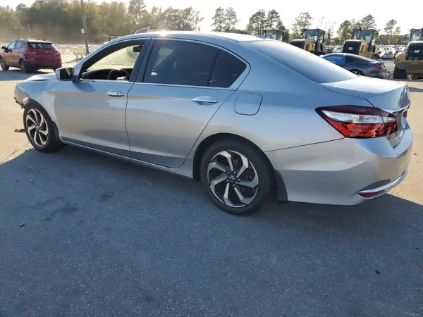 1HGCR2F82HA241660 2017 HONDA ACCORD - Image 2