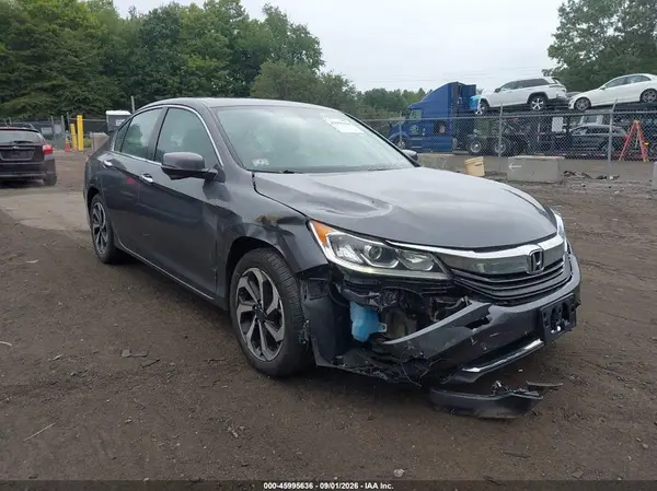 1HGCR2F82HA242923 2017 HONDA ACCORD - Image 1
