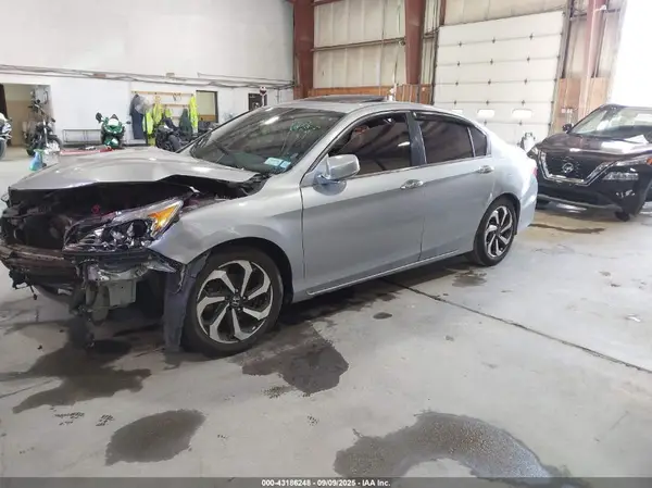 1HGCR2F82HA253677 2017 HONDA ACCORD - Image 2