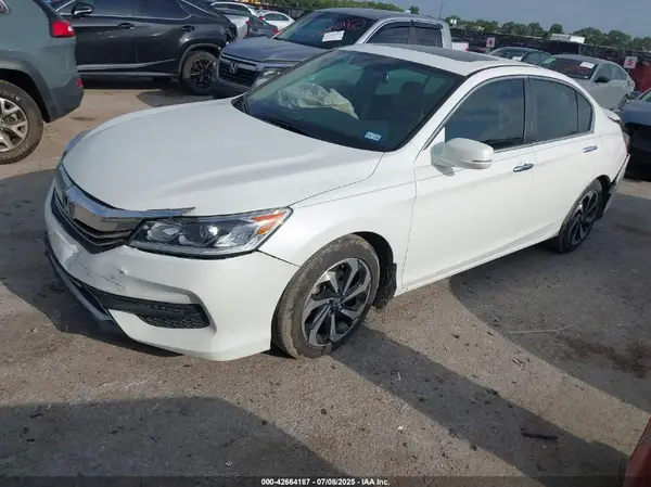 1HGCR2F82HA274500 2017 HONDA ACCORD - Image 2