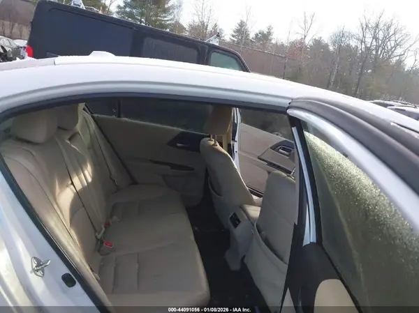 1HGCR2F83GA076832 2016 HONDA ACCORD - Image 8