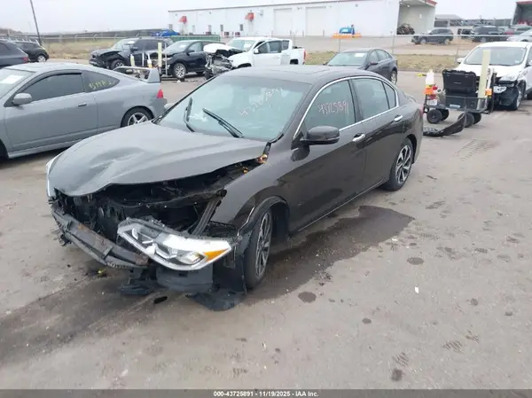 1HGCR2F83GA121008 2016 HONDA ACCORD - Image 2