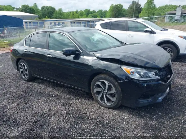 1HGCR2F83GA132896 2016 HONDA ACCORD - Image 1