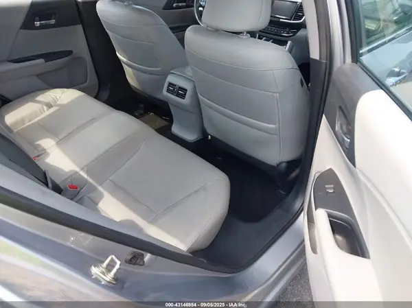 1HGCR2F83GA184786 2016 HONDA ACCORD - Image 8