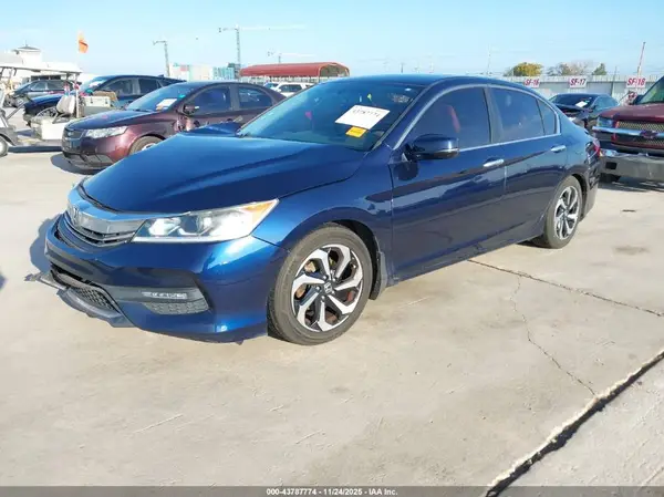 1HGCR2F83HA008290 2017 HONDA ACCORD - Image 2
