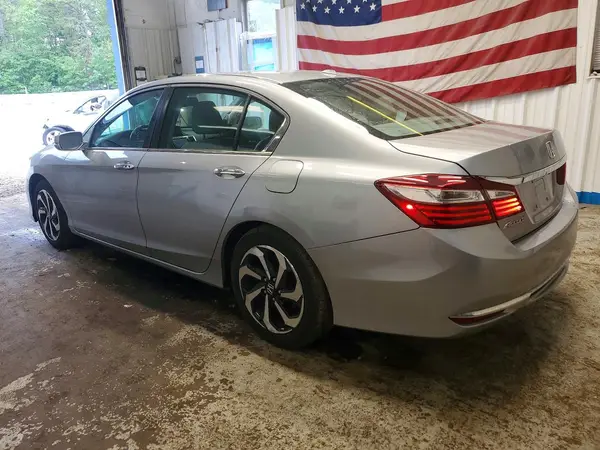 1HGCR2F83HA009911 2017 HONDA ACCORD - Image 2