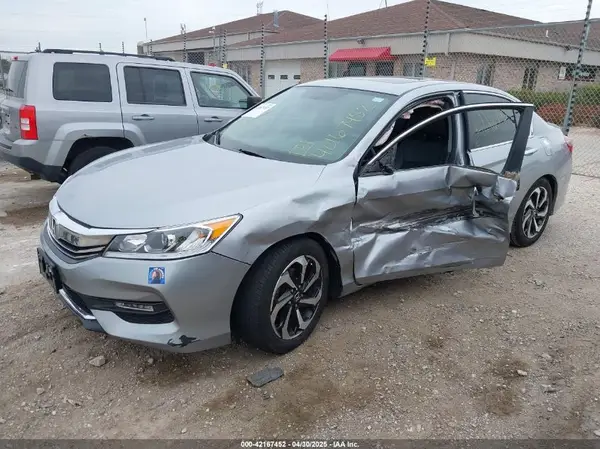 1HGCR2F83HA039930 2017 HONDA ACCORD - Image 2