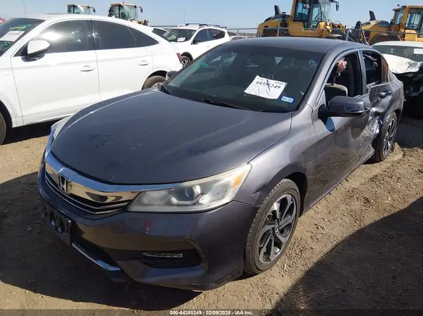 1HGCR2F83HA049728 2017 HONDA ACCORD - Image 2