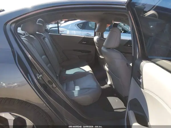 1HGCR2F83HA049728 2017 HONDA ACCORD - Image 8