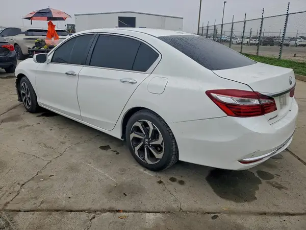 1HGCR2F83HA056968 2017 HONDA ACCORD - Image 2