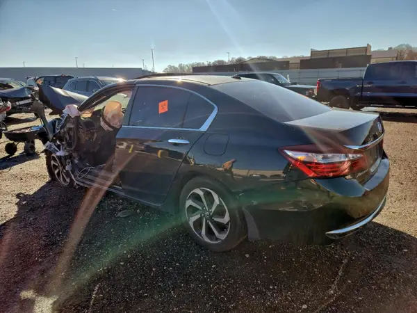 1HGCR2F83HA087606 2017 HONDA ACCORD - Image 2