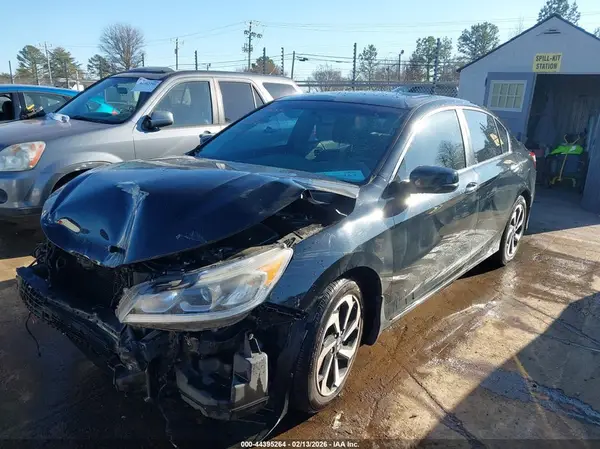 1HGCR2F83HA106526 2017 HONDA ACCORD - Image 2