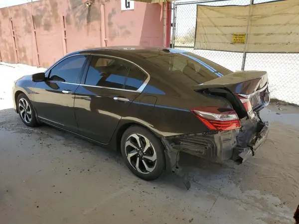 1HGCR2F83HA125111 2017 HONDA ACCORD - Image 2