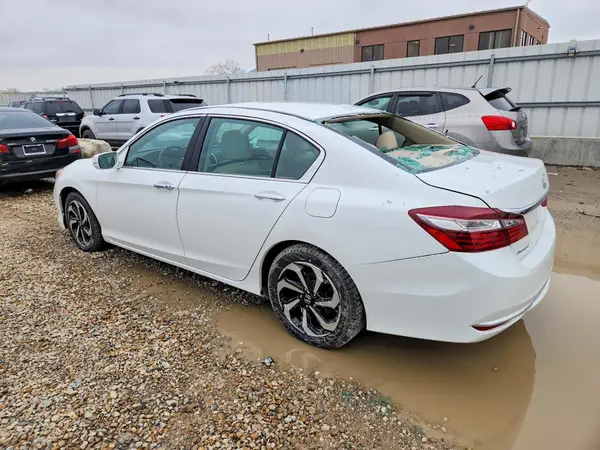 1HGCR2F83HA127134 2017 HONDA ACCORD - Image 2