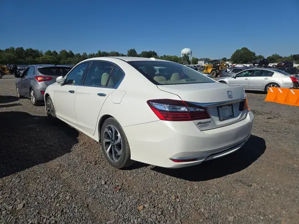 1HGCR2F83HA149151 2017 HONDA ACCORD - Image 2