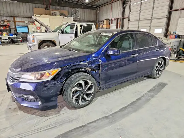 1HGCR2F83HA155158 2017 HONDA ACCORD - Image 1